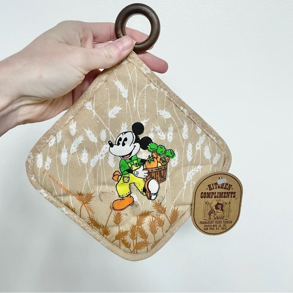 Vintage Mickey Mouse Kitchen Compliments hanging trivet